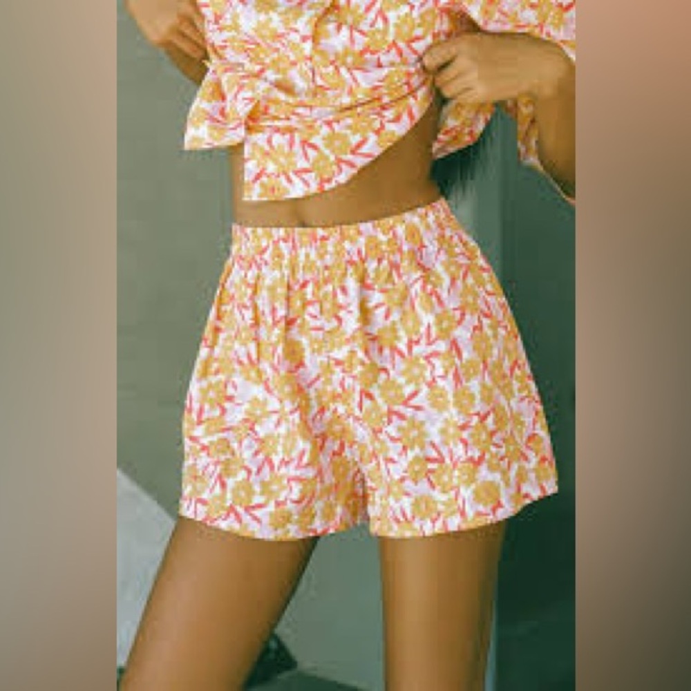 Sabo skirt seona shorts xs Floral Print Shorts in Yellow and Red